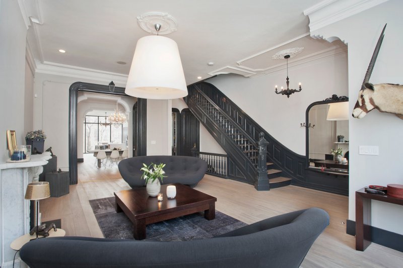 contemporary living room with ceiling medallion