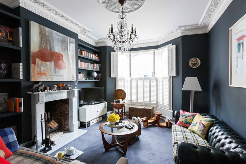 eclectic living room with ceiling medallion